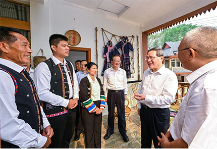 李強(qiáng)在廣西、云南調(diào)研
